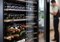 NVC雷士安防酒柜维修服务售后分析+全屋定制红酒柜安装攻略：轻松掌握家居新宠